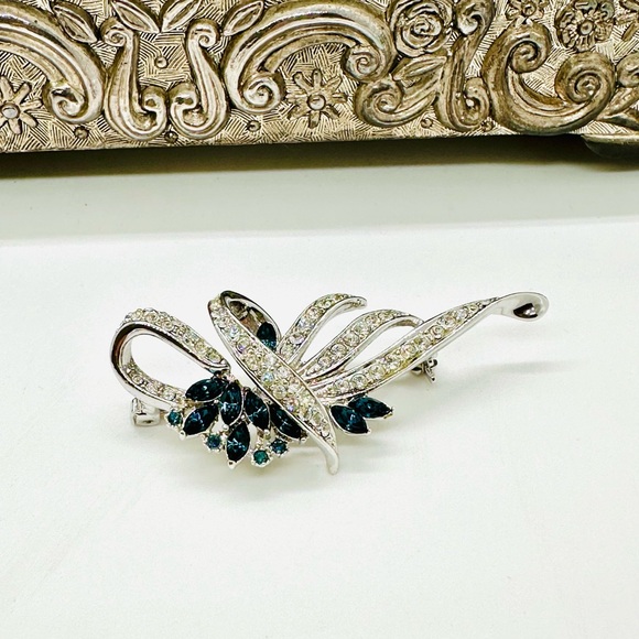 Vintage Blue Rhinestone Brooch - Picture 1 of 11